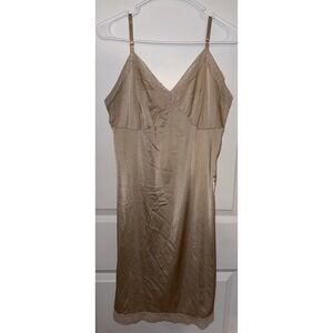 Vanity Fair Women's Slip Dress Size 22  Lace Full Slip Beige Dress